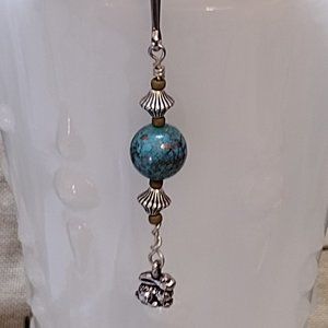 🖐Rabbit Charmed Zipper Pull